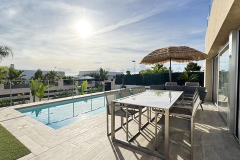 Villa a Polop, Alicante, Polop - € 515.000 | Ref: LUX5396 - foto 3