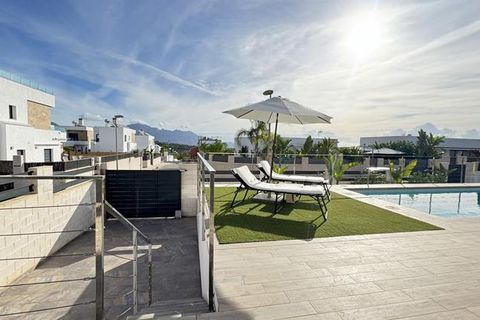 Villa a Polop, Alicante, Polop - € 515.000 | Ref: LUX5396 - foto 10