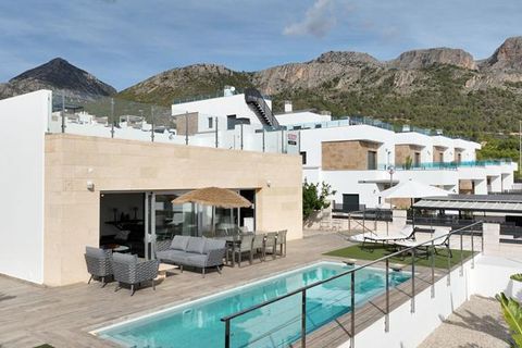 Villa a Polop, Alicante, Polop - € 515.000 | Ref: LUX5396 - foto 23