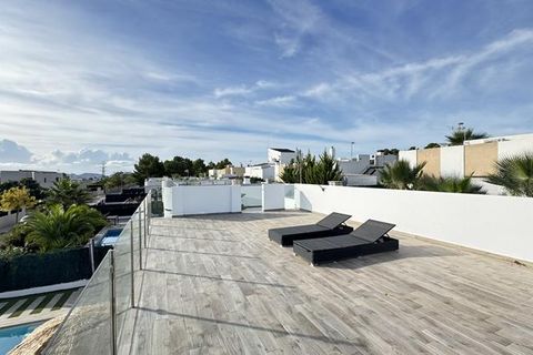 Villa a Polop, Alicante, Polop - € 515.000 | Ref: LUX5396 - foto 32
