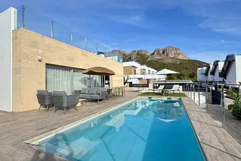Villa a Polop, Alicante, Polop - € 515.000 | Ref: LUX5396 - foto 35