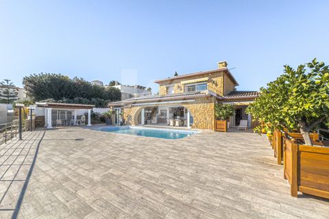 Villa a Benissa, Alicante, Benissa - € 2.490.000 | Ref: BPC3555 - foto 2