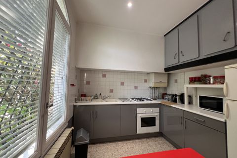 Villa i Nimes, Gard, Nimes - € 498.000 | Ref: 2211 - foto 13