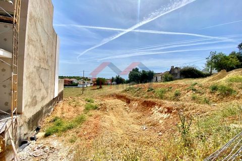 Helårsgrund i Quelfes, Faro, Quelfes - € 110.000 | Ref: 2637 - foto 1