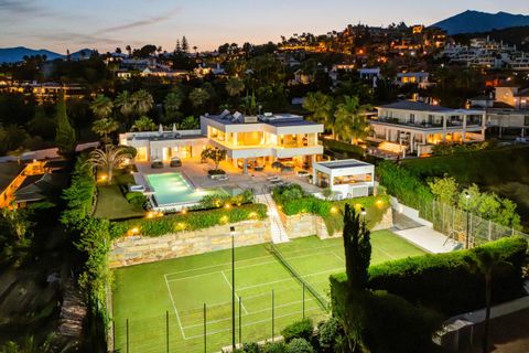 Villa a Marbella, Malaga, Marbella - € 7.950.000 | Ref: RNA142V7 - foto 1