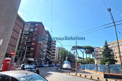 Erhvervsejendom i Naples, Naples, Naples - € 190.000 | Ref: vomero.d - foto 3