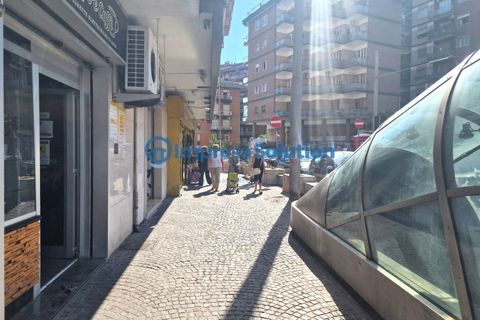 Erhvervsejendom i Naples, Naples, Naples - € 190.000 | Ref: vomero.d - foto 4