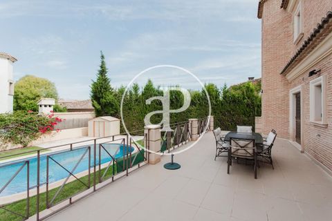 Villa i Betera, Valencia, Betera - € 850.000 | Ref: VV2201007 - foto 43