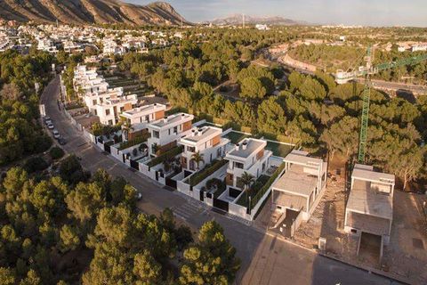 Villa i Finestrat, Alicante, Finestrat - € 790.000 | Ref: LUX5400 - foto 13