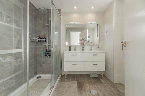 Leilighet i Boadilla Del Monte, Madrid, Boadilla Del Monte - € 990 000 | Ref: EXP11201/8930 - foto 17