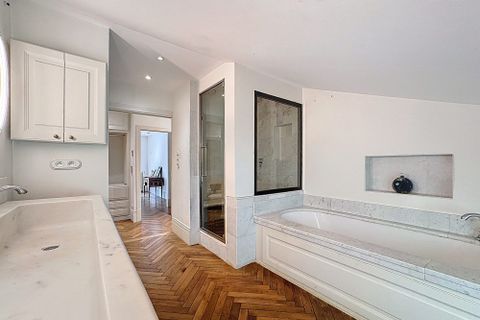 Villa i Cannes, Alpes-Maritimes, Cannes - € 2.550.000 | Ref: VM1943-BOURGEOISIMMO06 - foto 24