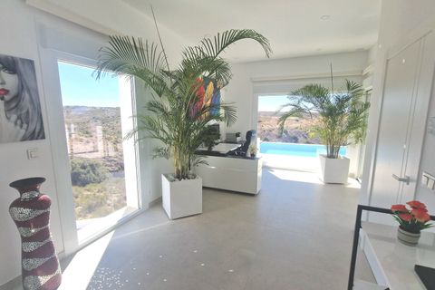 Villa i La Marina, Alicante, La Marina - € 1.590.000 | Ref: DLFA115 - foto 22