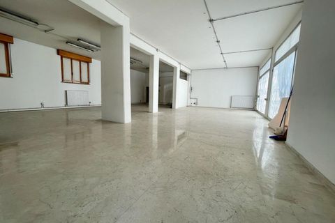 Erhvervsejendom i Carpi, Modena, Carpi - € 100.000 | Ref: U 106 - foto 1
