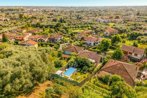 Villa i Pietrasanta, Lucca, Pietrasanta - € 850.000 | Ref: CBI129-2006-130552 - foto 2