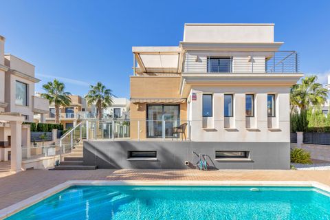 Вилла в Orihuela Costa, Alicante - фотография 1