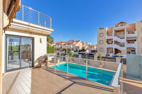 Вилла в Orihuela Costa, Alicante - фотография 3