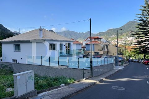 Villa i Machico, Madeira, Machico - € 1.250.000 | Ref: DEED/1009 - foto 3