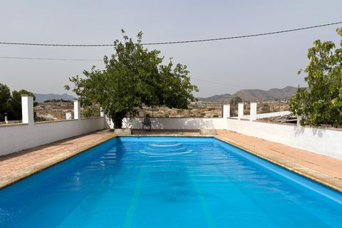 Villa a Novelda, Alicante, Novelda - € 399.999 | Ref: EXP11255/8930 - foto 2