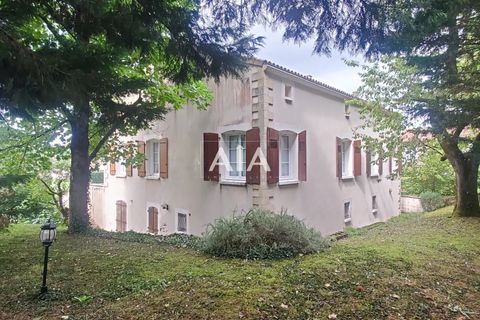 Stadthaus in Ruffec, Charente, Ruffec - € 283.000 | Ref: 1257 - Foto 2