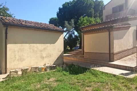 Farm hus i Montecosaro, Macerata, Montecosaro - € 650.000 | Ref: MC0-44919 - foto 3