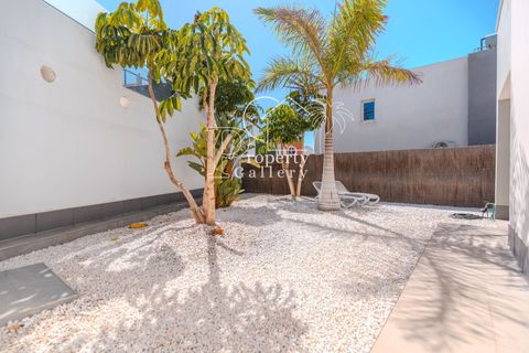 Villa a Adeje, Tenerife, Adeje - € 1.075.000 | Ref: D2354 - foto 42