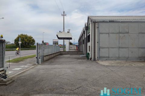 Erhvervsejendom i Bottanuco, Bergamo, Bottanuco - € 1.600.000 | Ref: MO30060 - foto 2
