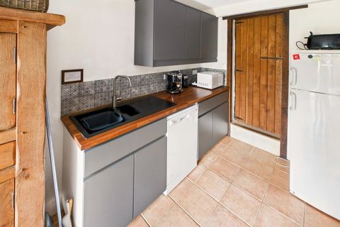 Landsbyhus i Aubeterre-sur-Dronne, Charente, Aubeterre-sur-Dronne - € 195.000 | Ref: BVI79793 - foto 4