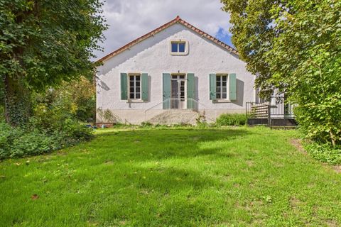 Landsbyhus i Le Vert, Deux-Sevres, Le Vert - € 253.949 | Ref: BVI81980 - foto 5
