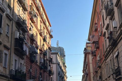 Erhvervsejendom i Naples, Naples, Naples - € 100.000 | Ref: VIA PARMA - foto 1