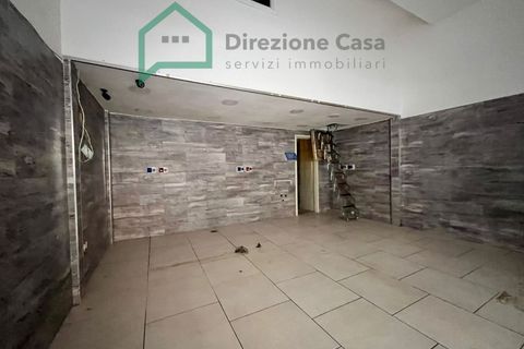 Erhvervsejendom i Naples, Naples, Naples - € 100.000 | Ref: VIA PARMA - foto 2