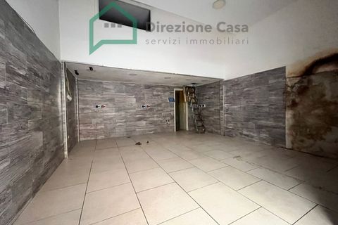 Erhvervsejendom i Naples, Naples, Naples - € 100.000 | Ref: VIA PARMA - foto 3