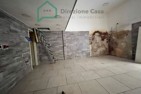 Erhvervsejendom i Naples, Naples, Naples - € 100.000 | Ref: VIA PARMA - foto 4