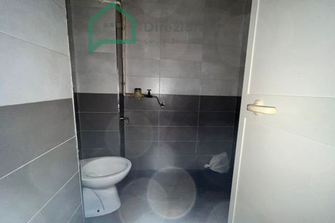 Erhvervsejendom i Naples, Naples, Naples - € 100.000 | Ref: VIA PARMA - foto 8