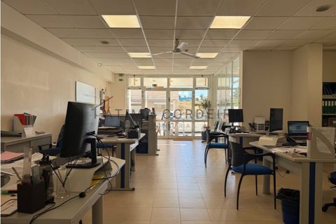 Erhvervsejendom i Corroios, Setubal, Corroios - € 265.000 | Ref: 72.25 - foto 2