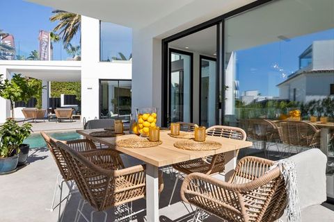 Villa a Marbella, Malaga, Marbella - € 3.345.000 | Ref: LUX5409 - foto 23