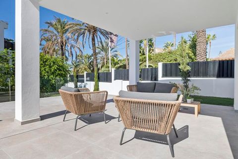 Villa a Marbella, Malaga, Marbella - € 3.345.000 | Ref: LUX5409 - foto 24