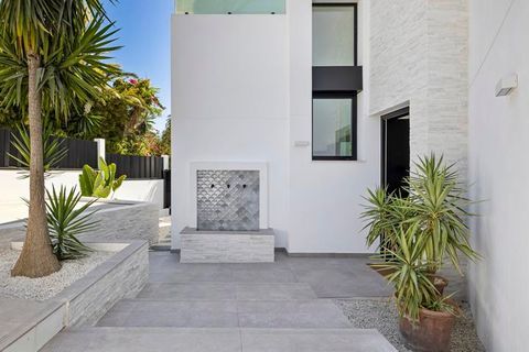 Villa a Marbella, Malaga, Marbella - € 3.345.000 | Ref: LUX5409 - foto 38