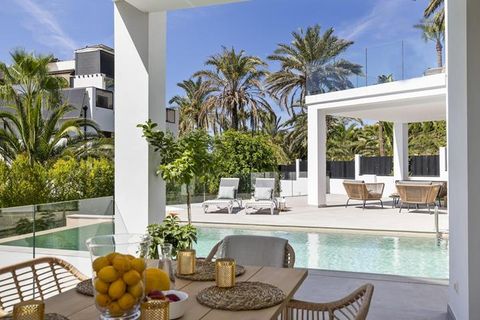 Villa a Marbella, Malaga, Marbella - € 3.345.000 | Ref: LUX5409 - foto 44
