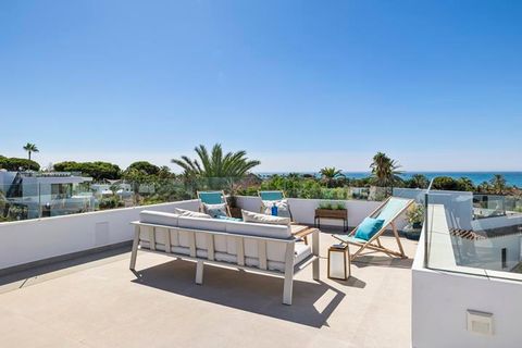 Villa a Marbella, Malaga, Marbella - € 3.345.000 | Ref: LUX5409 - foto 48