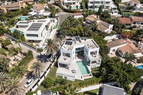 Villa a Marbella, Malaga, Marbella - € 3.345.000 | Ref: LUX5409 - foto 50