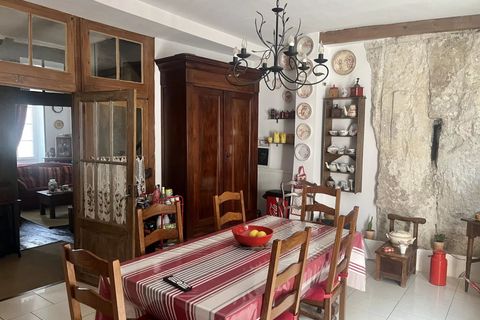 Villa a Aubeterre-sur-Dronne, Charente, Aubeterre-sur-Dronne - € 249.952 | Ref: BVI71252 - foto 4