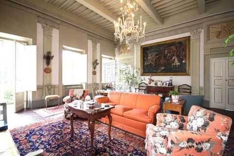 Villa i Lucca, Lucca, Lucca - € 3.000.000 | Ref: IA04112 - foto 3