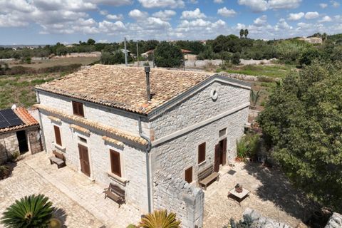 Villa a Modica, Ragusa, Modica - € 330.000 | Ref: MA 153 - foto 2