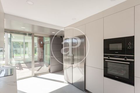 Villa i Madrid, Madrid, Madrid - € 2.190.000 | Ref: VMO2509012 - foto 9