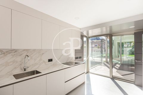 Villa i Madrid, Madrid, Madrid - € 2.190.000 | Ref: VMO2509012 - foto 13