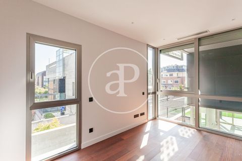 Villa i Madrid, Madrid, Madrid - € 2.190.000 | Ref: VMO2509012 - foto 17