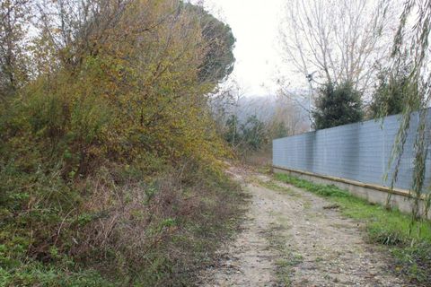 Helårsgrund i Pontedera, Pisa, Pontedera - € 100.000 | Ref: 2537185 - foto 13