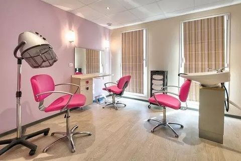 Erhvervsejendom i Trets, Bouches-du-Rhone, Trets - € 142.000 | Ref: 119AEF9221C24DFB - foto 4