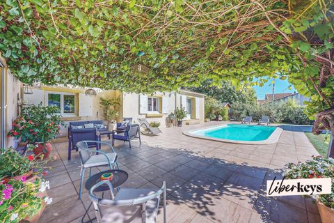Villa i Istres, Bouches-du-Rhone, Istres - € 770.000 | Ref: DOM17903 - foto 2