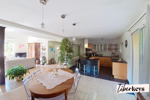 Villa i Istres, Bouches-du-Rhone, Istres - € 770.000 | Ref: DOM17903 - foto 8